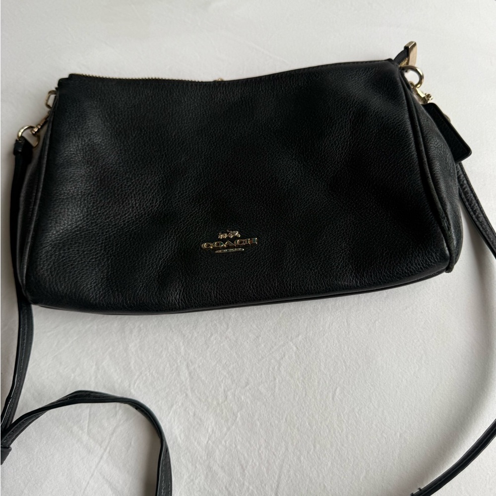 Coach Black Pebbled Leather Shoulder Bag - Picture 2 of 12